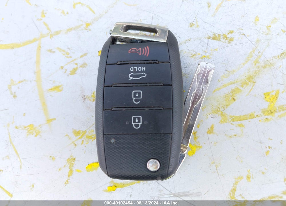 2015 KIA OPTIMA LX VIN: KNAGM4A75F5655558