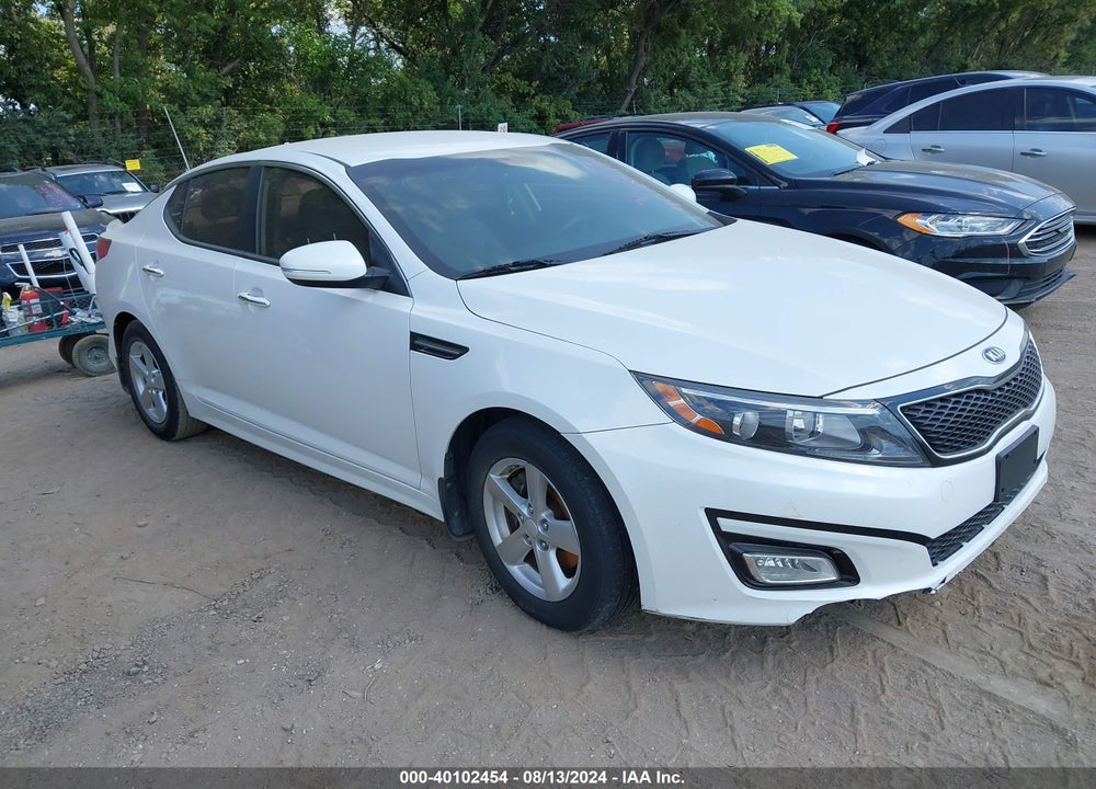 2015 KIA OPTIMA LX VIN: KNAGM4A75F5655558