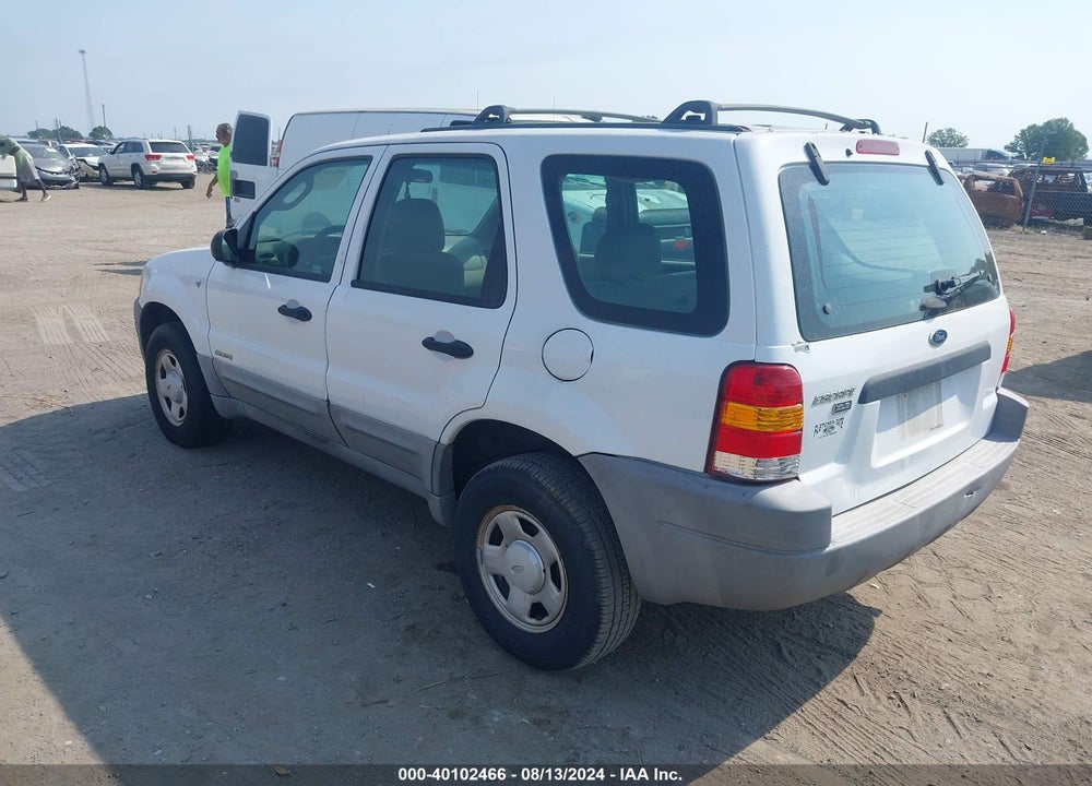 2002 FORD ESCAPE XLS VIN: 1FMYU01172KD67205
