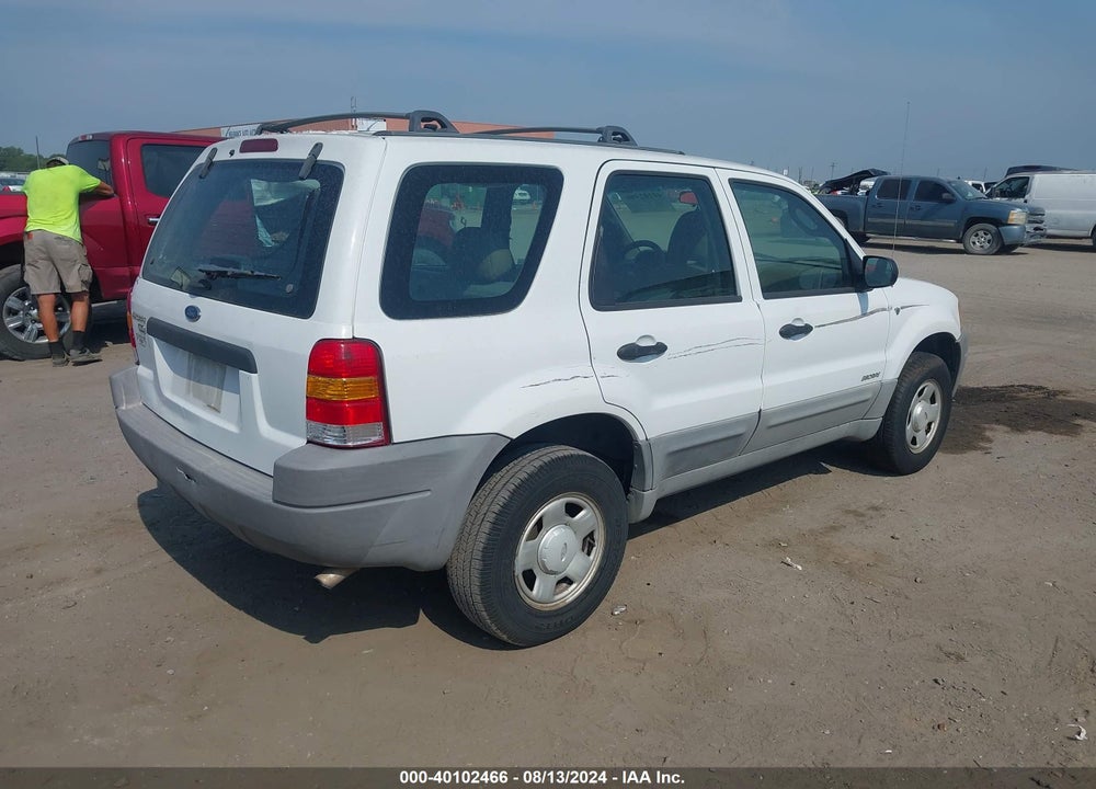 2002 FORD ESCAPE XLS VIN: 1FMYU01172KD67205