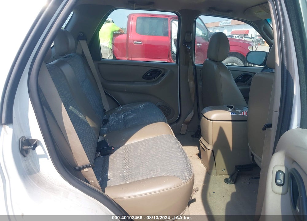 2002 FORD ESCAPE XLS VIN: 1FMYU01172KD67205