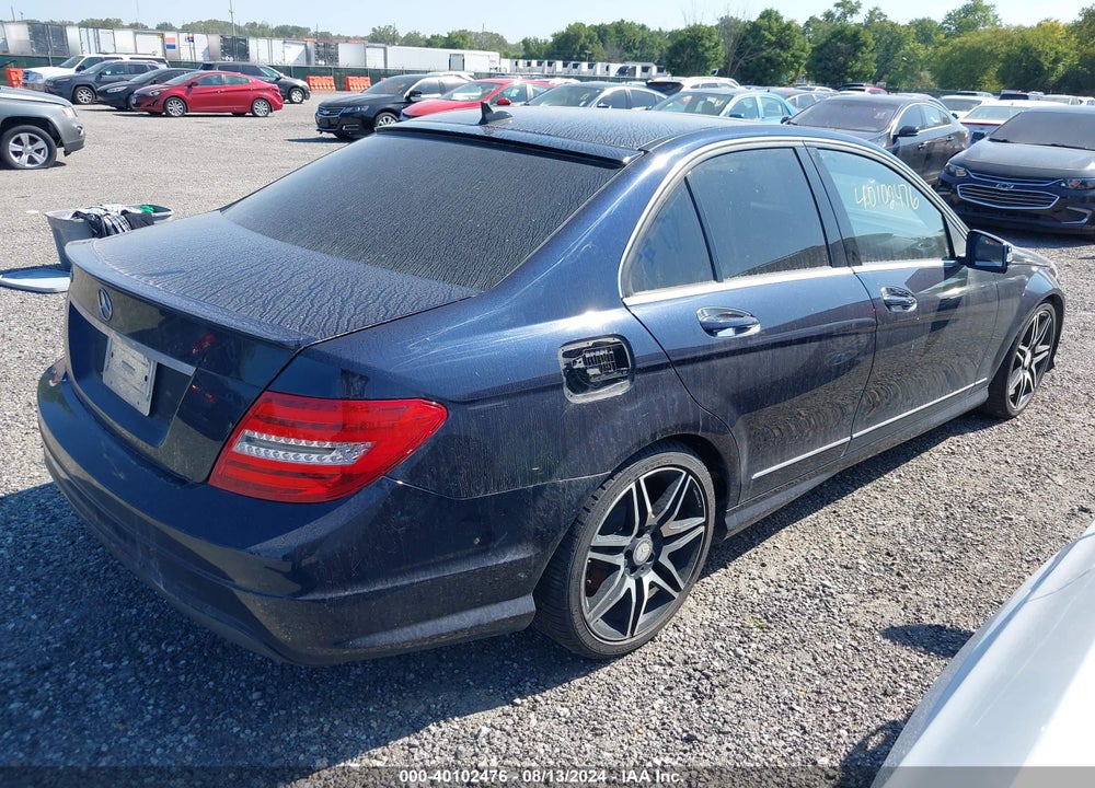 2013 MERCEDES-BENZ C 250 LUXURY/SPORT VIN: WDDGF4HB4DR249256