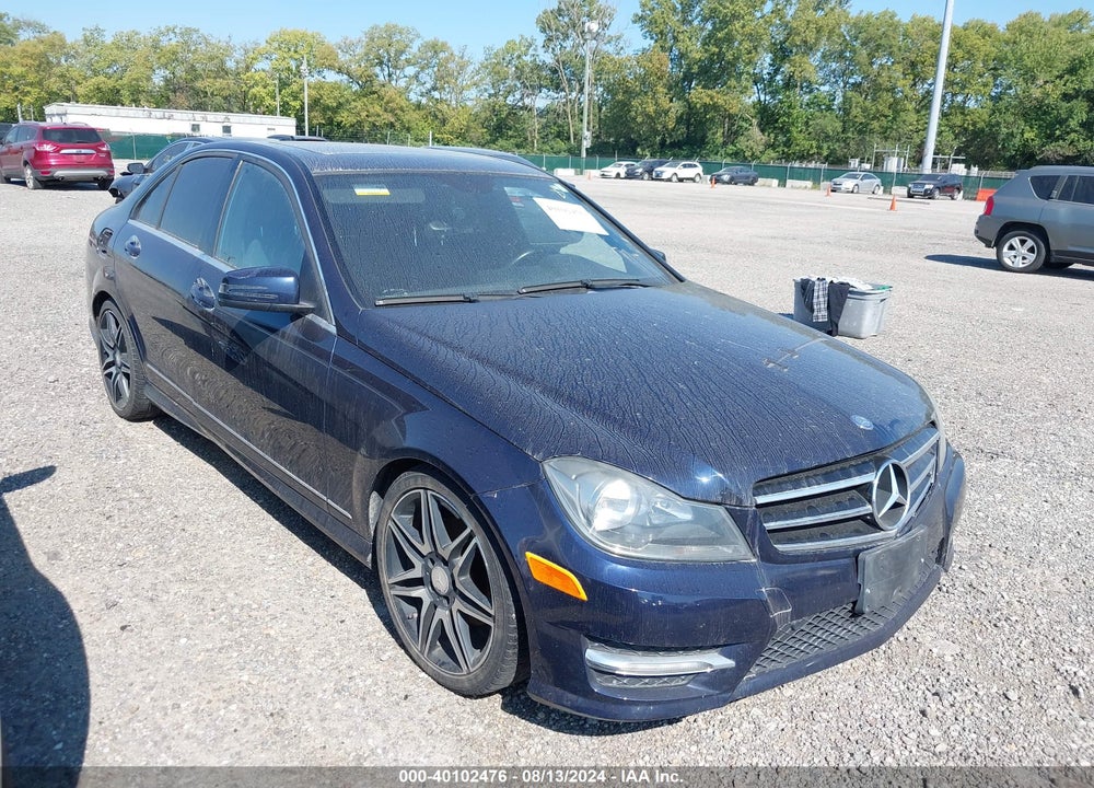 2013 MERCEDES-BENZ C 250 LUXURY/SPORT VIN: WDDGF4HB4DR249256