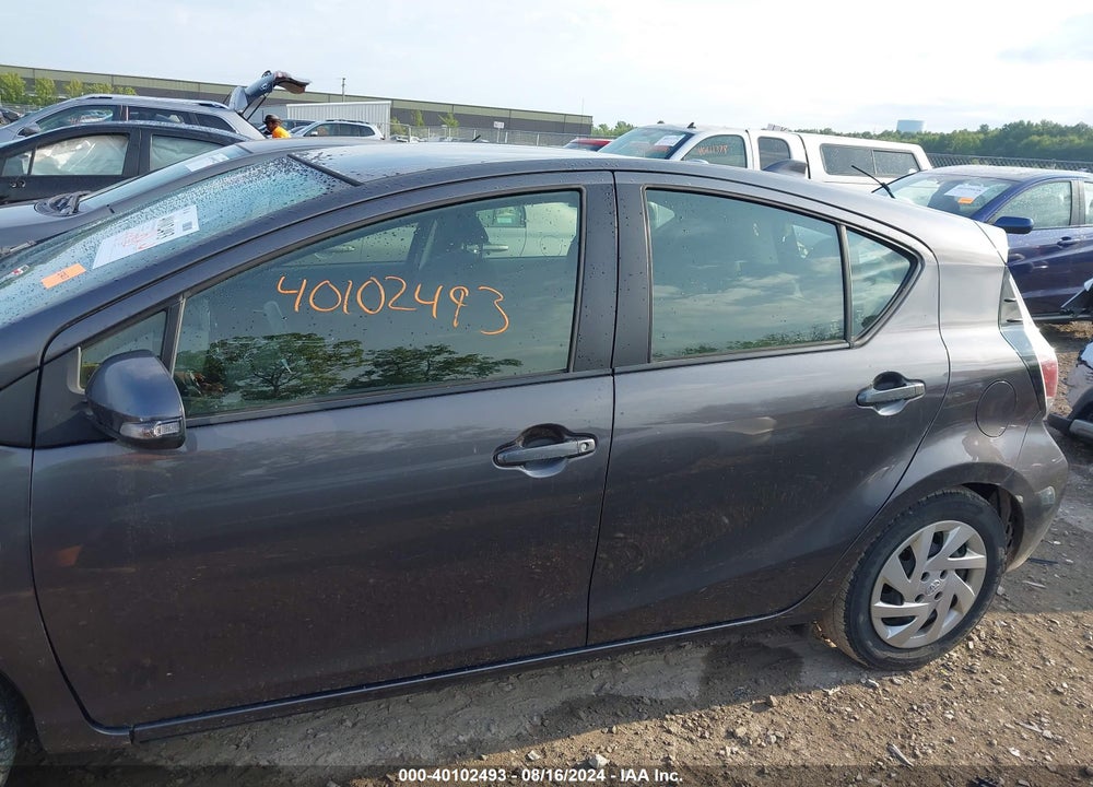 2015 TOYOTA PRIUS C TWO VIN: JTDKDTB34F1580488