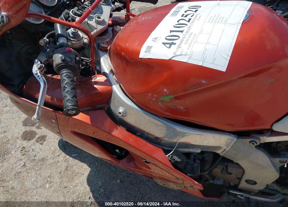 2000 KAWASAKI ZX600 J1 VIN: JKAZX4J1XYA014229