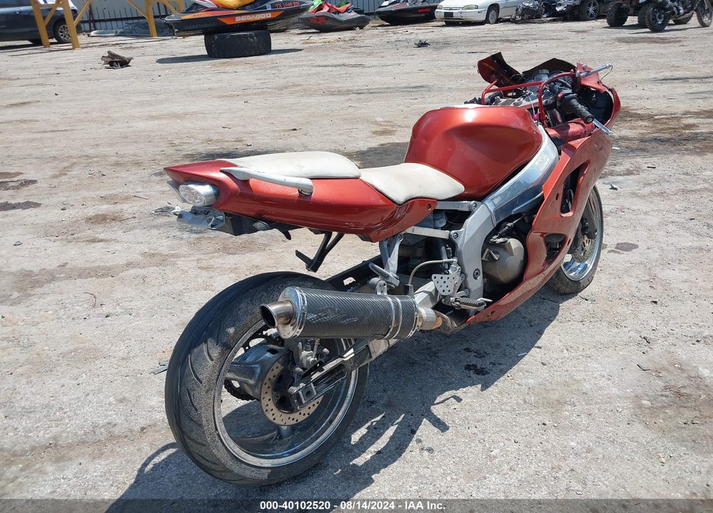 2000 KAWASAKI ZX600 J1 VIN: JKAZX4J1XYA014229
