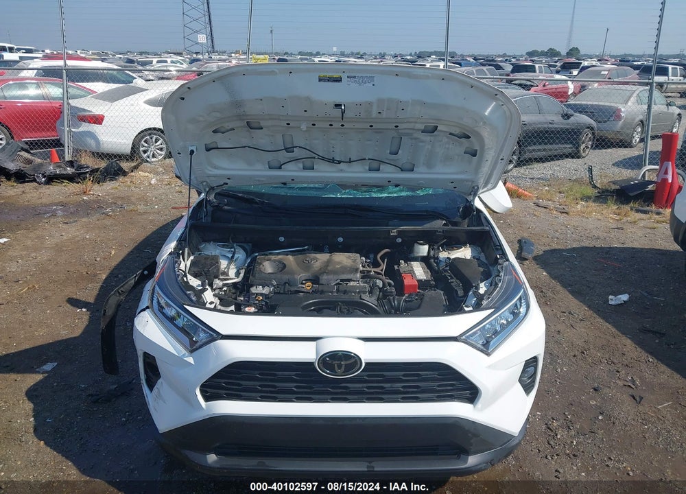 2019 TOYOTA RAV4 XLE VIN: 2T3W1RFV7KC023340