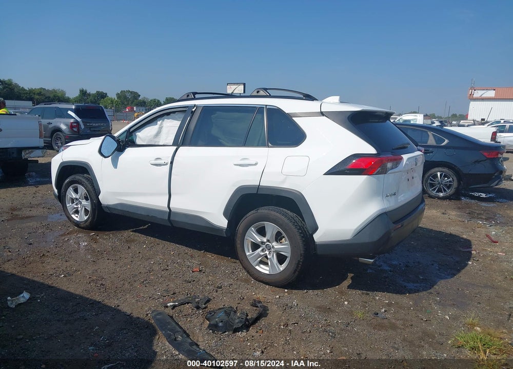 2019 TOYOTA RAV4 XLE VIN: 2T3W1RFV7KC023340