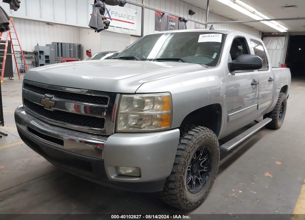2011 CHEVROLET SILVERADO 1500 LT VIN: 3GCPCSE03BG135918