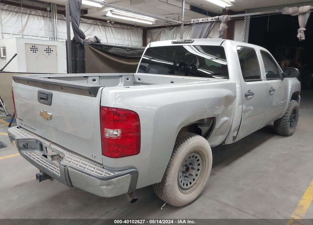 2011 CHEVROLET SILVERADO 1500 LT VIN: 3GCPCSE03BG135918