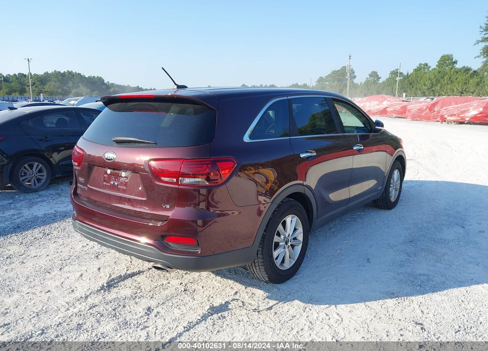 2019 KIA SORENTO 3.3L LX VIN: 5XYPGDA55KG449456