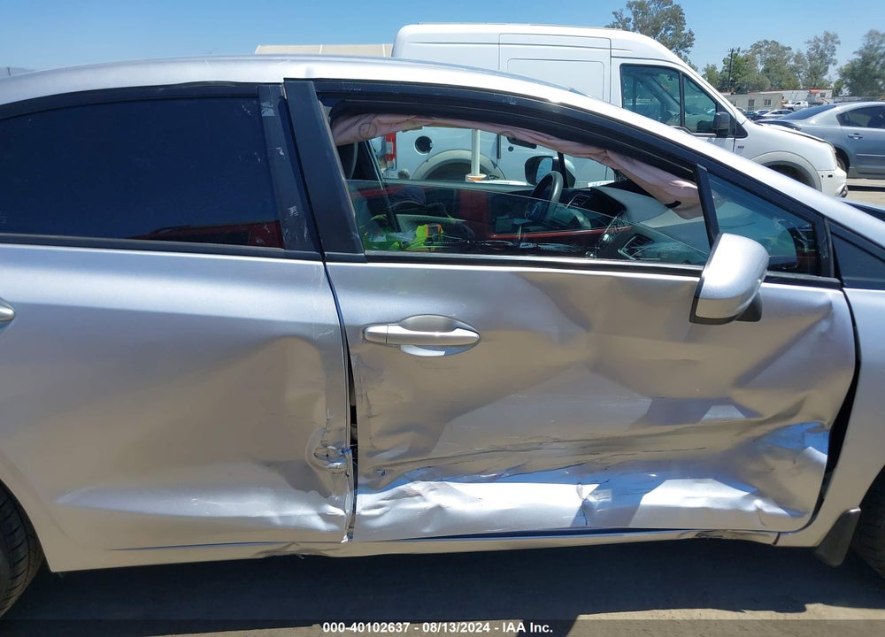 2015 HONDA CIVIC LX VIN: 19XFB2F59FE242403