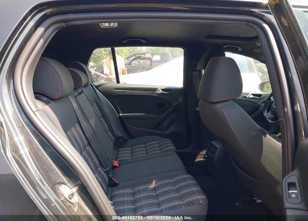 2013 VOLKSWAGEN GTI 4-DOOR VIN: WVWHD7AJ4DW055755