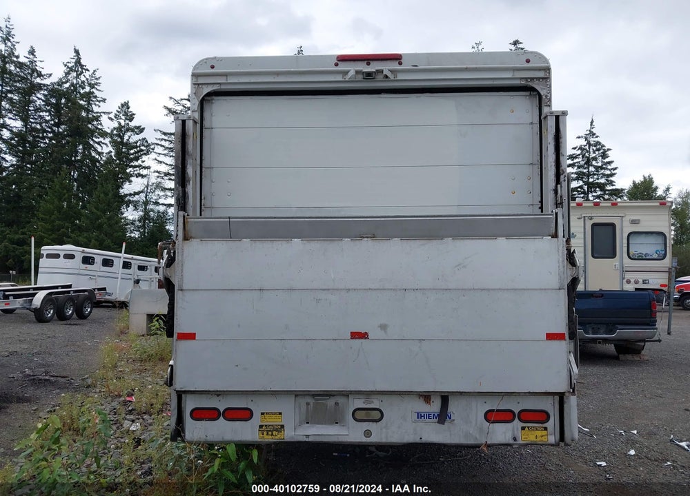 2012 FREIGHTLINER CHASSIS M LINE WALK-IN VAN VIN: 4UZAC3DVXCCBT7144