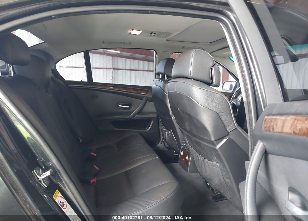 2008 BMW 528XI VIN: WBANV13548CZ55802