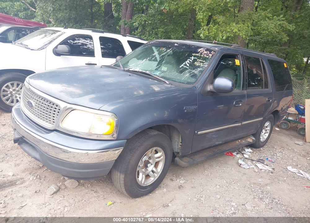 2000 FORD EXPEDITION XLT VIN: 1FMRU1563YLB51323