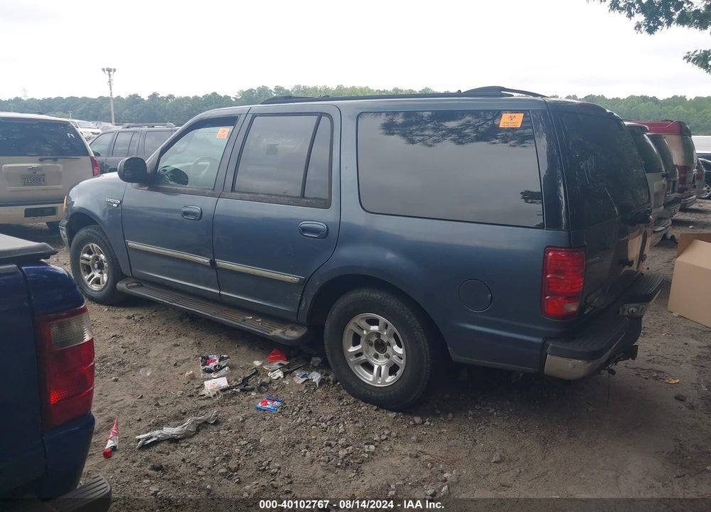 2000 FORD EXPEDITION XLT VIN: 1FMRU1563YLB51323