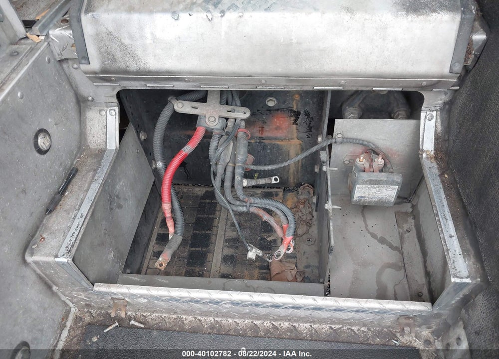 2013 FREIGHTLINER CHASSIS M LINE WALK-IN VAN VIN: 4UZAC3DV9DCFF6888