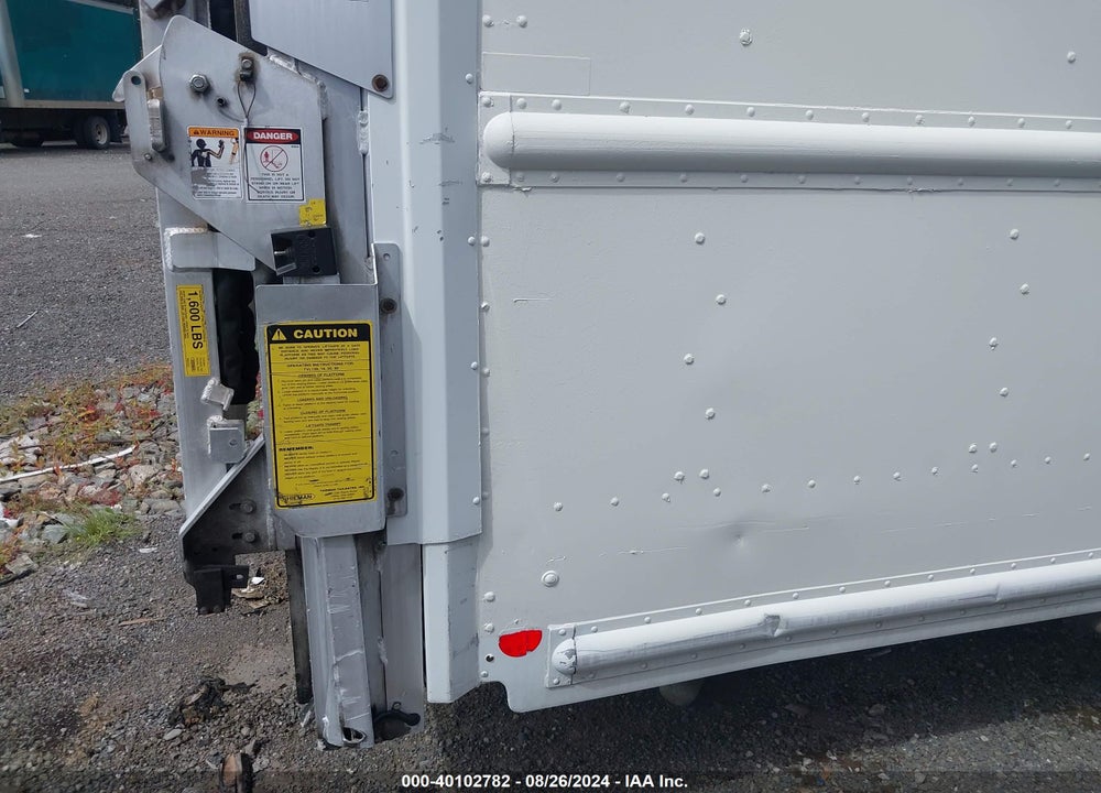 2013 FREIGHTLINER CHASSIS M LINE WALK-IN VAN VIN: 4UZAC3DV9DCFF6888