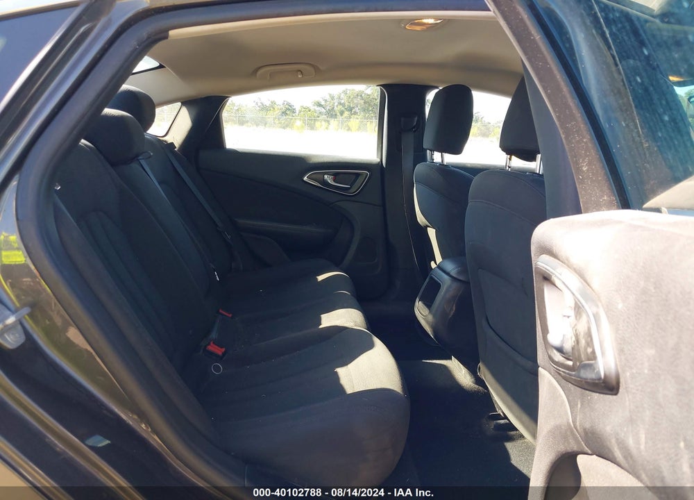 2016 CHRYSLER 200 LIMITED VIN: 1C3CCCAB5GN163668