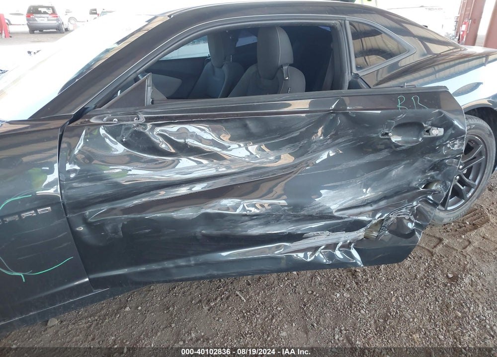 2014 CHEVROLET CAMARO 1LS VIN: 2G1FE1E34E9172381