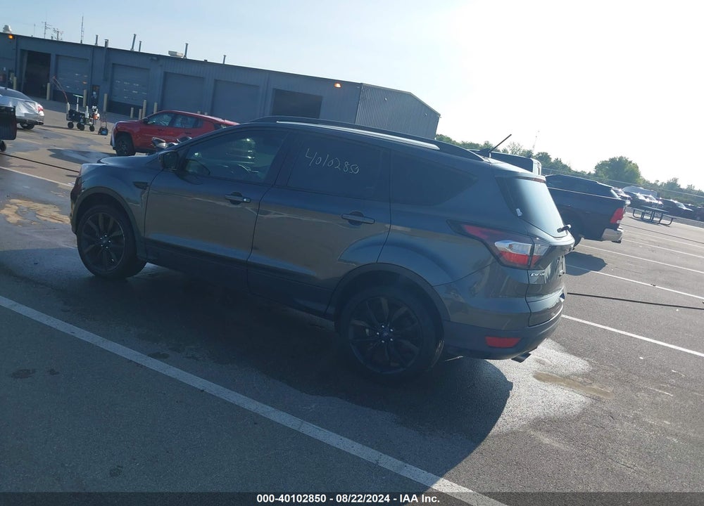 2018 FORD ESCAPE SE VIN: 1FMCU9GD2JUA90305