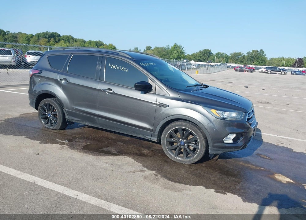 2018 FORD ESCAPE SE VIN: 1FMCU9GD2JUA90305