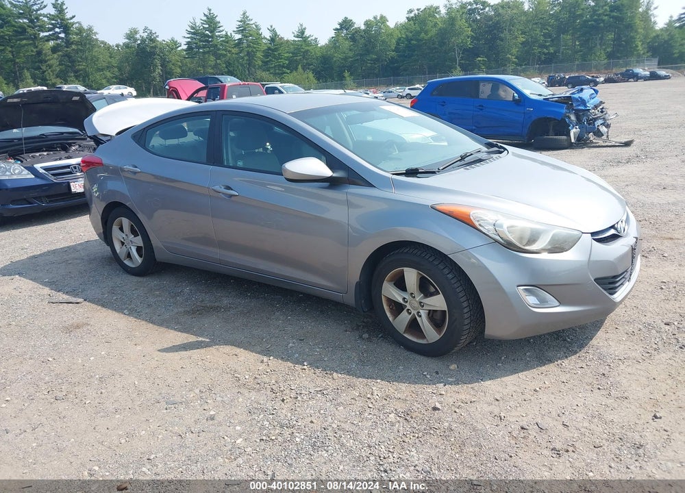 2013 HYUNDAI ELANTRA GLS VIN: KMHDH4AE4DU926536