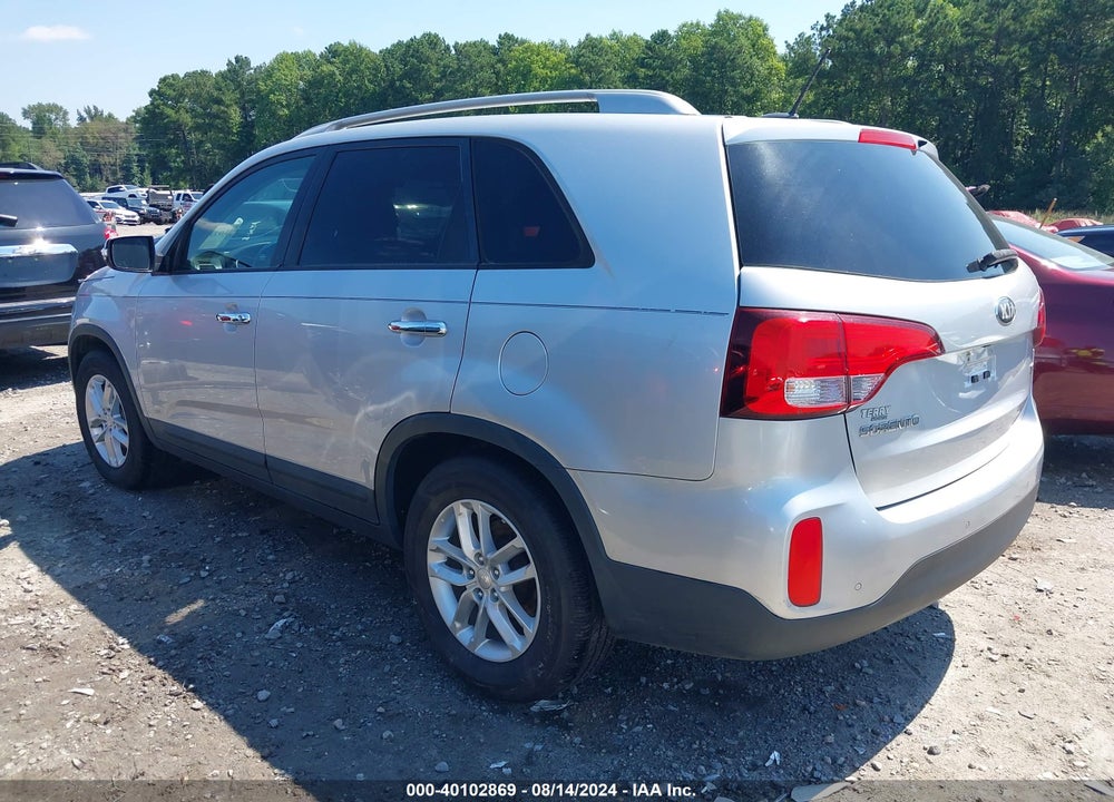 2014 KIA SORENTO LX VIN: 5XYKT4A68EG472989