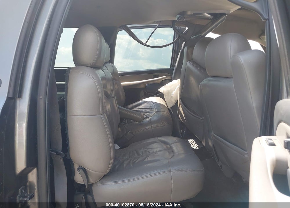 2001 CHEVROLET SUBURBAN 2500 LS VIN: 3GNGK26U51G199579