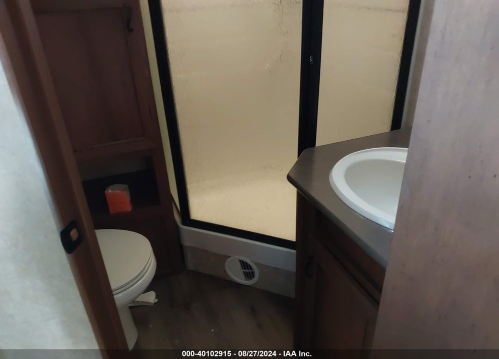 2014 OPEN RANGE LIGHT 256BHL VIN: 5XMTX3125E2015121