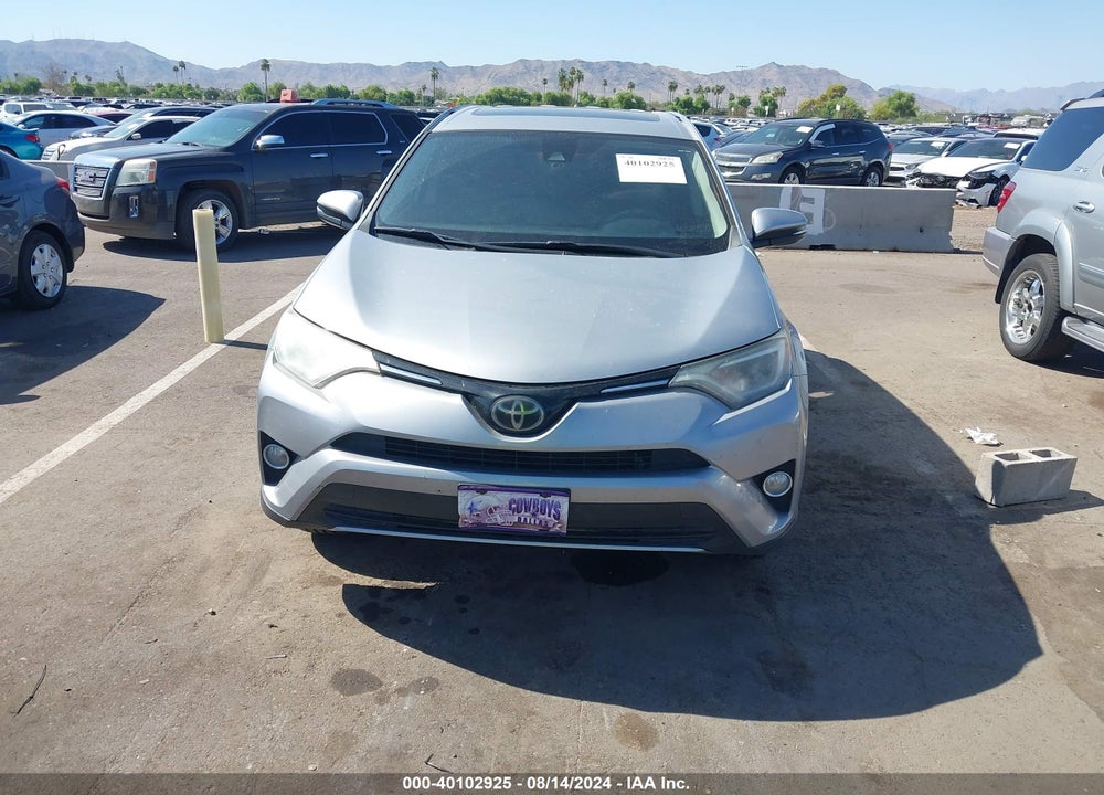 2018 TOYOTA RAV4 XLE VIN: 2T3WFREV6JW469494