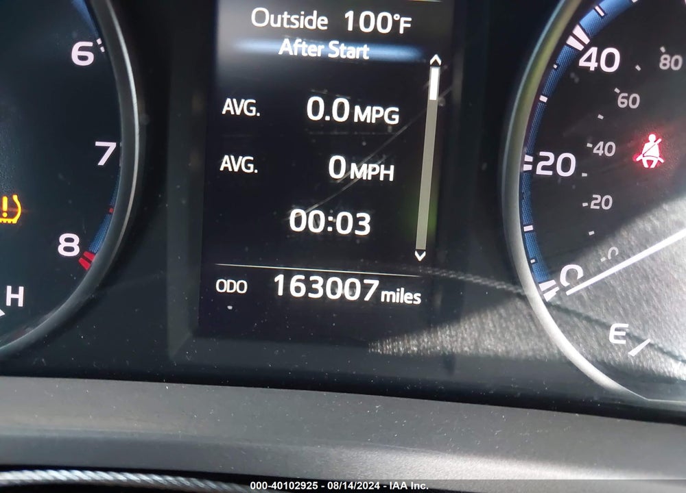 2018 TOYOTA RAV4 XLE VIN: 2T3WFREV6JW469494
