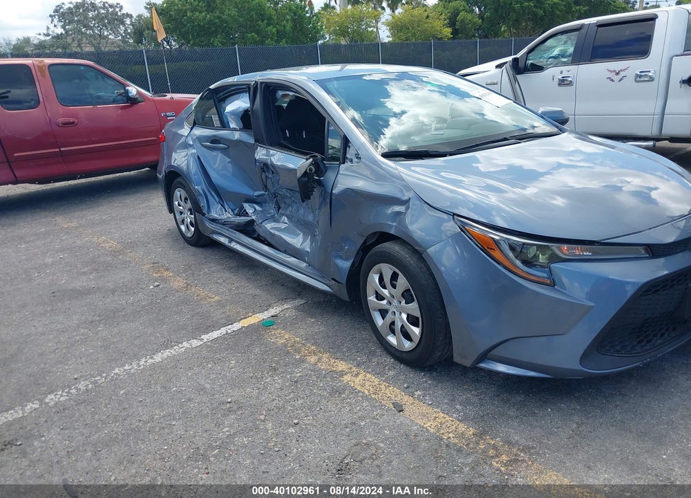 2020 TOYOTA COROLLA LE VIN: 5YFEPRAE7LP020577