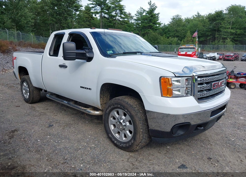 2013 GMC SIERRA 2500HD WORK TRUCK VIN: 1GT22ZCG3DZ110994