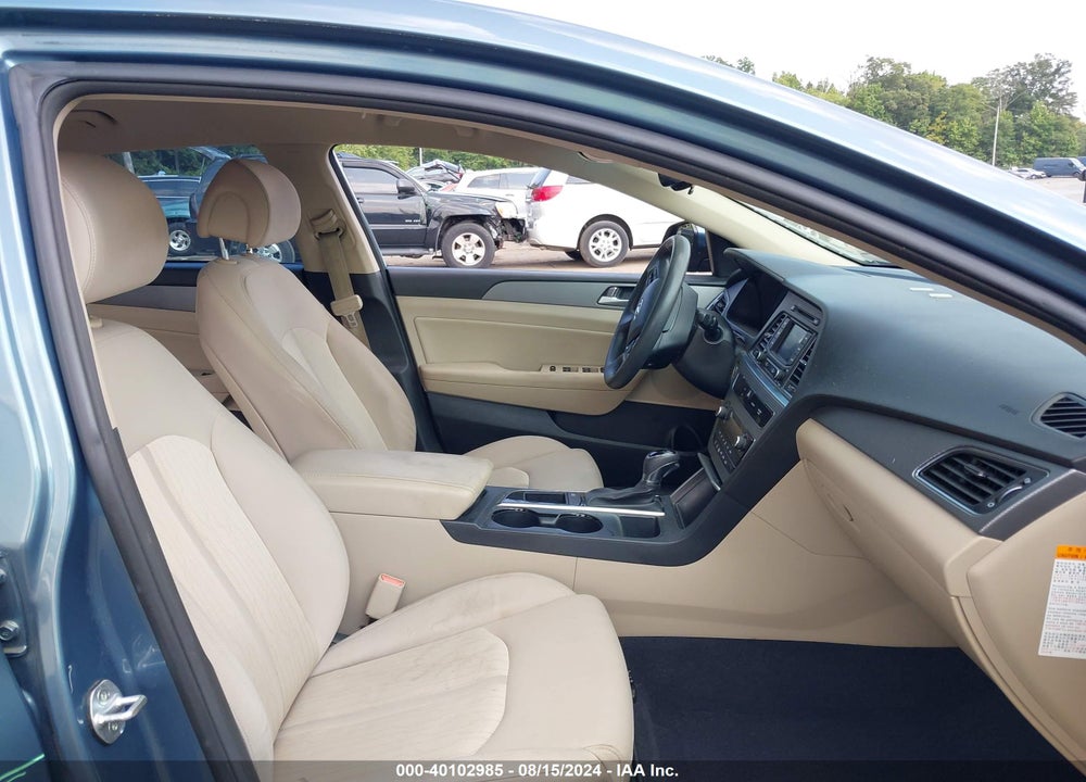 2016 HYUNDAI SONATA HYBRID SE VIN: KMHE24L19GA015222