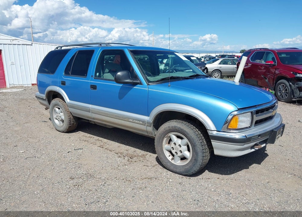 1996 CHEVROLET BLAZER VIN: 1GNDT13W9T2216511