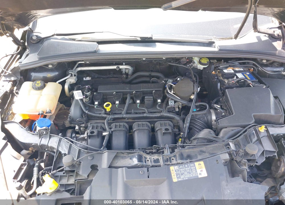 2015 FORD FOCUS SE VIN: 1FADP3F25FL227088