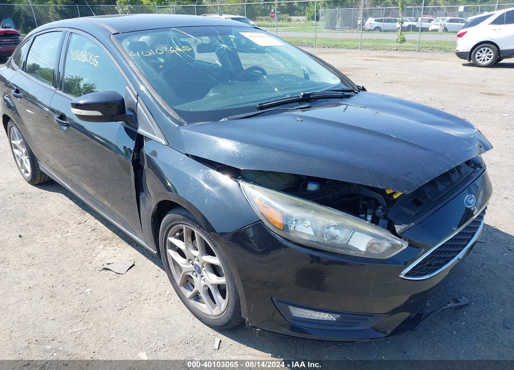 2015 FORD FOCUS SE VIN: 1FADP3F25FL227088