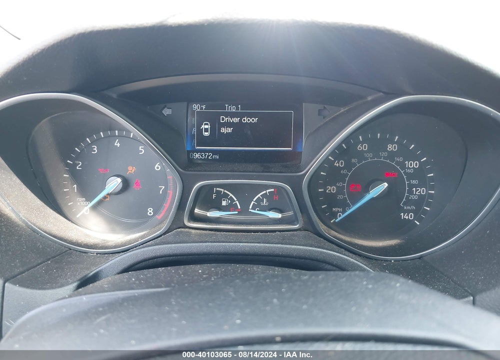 2015 FORD FOCUS SE VIN: 1FADP3F25FL227088