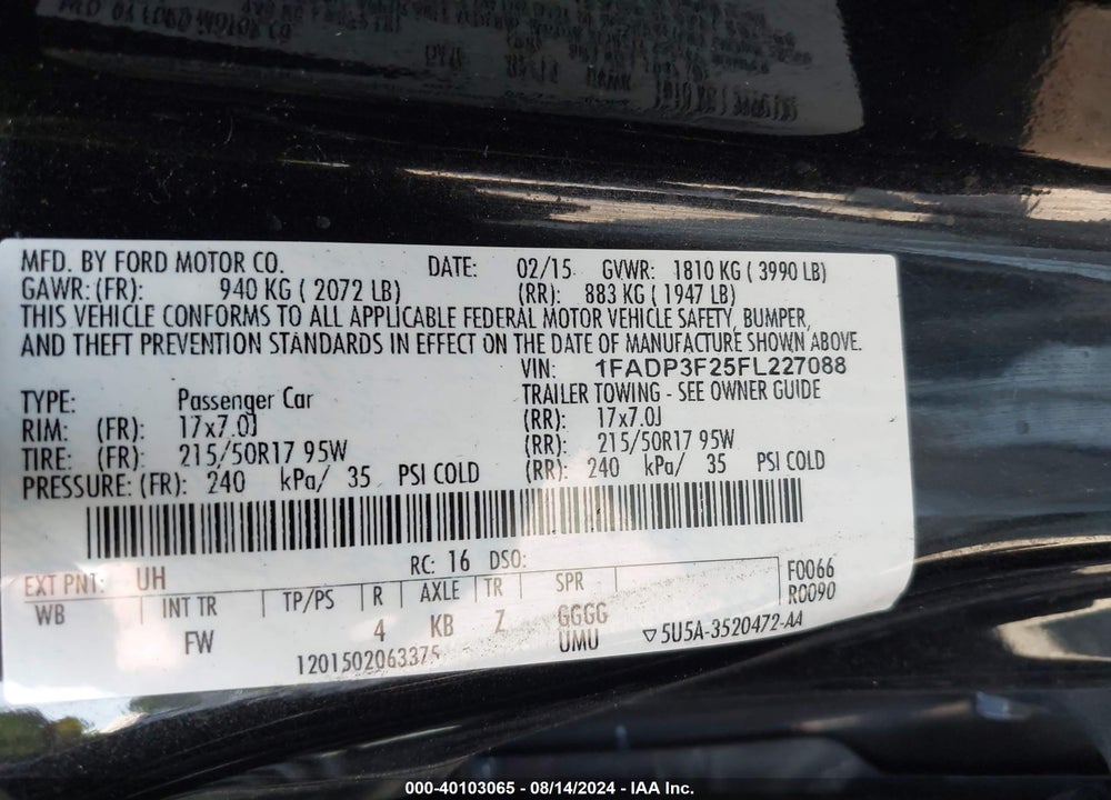 2015 FORD FOCUS SE VIN: 1FADP3F25FL227088