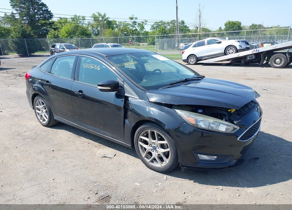 2015 FORD FOCUS SE VIN: 1FADP3F25FL227088