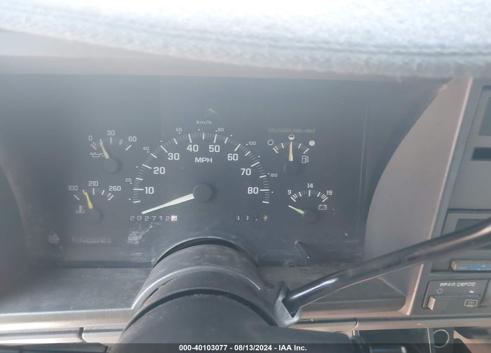 1993 GMC YUKON VIN: 1GKEK18K6PJ705633