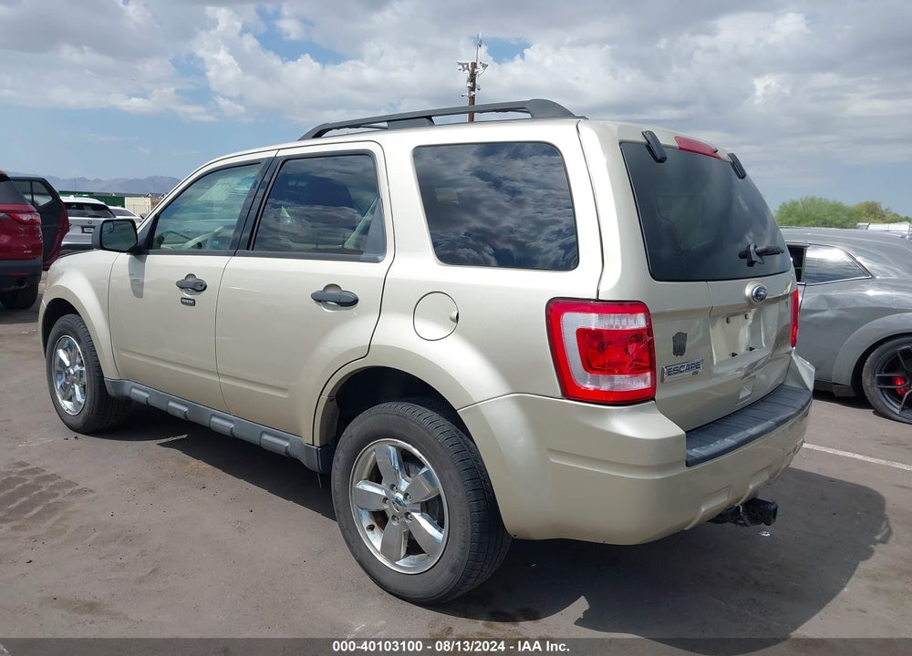2011 FORD ESCAPE XLT VIN: 1FMCU9D75BKA68309