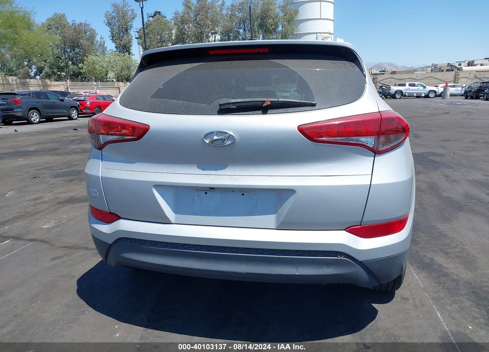 2016 HYUNDAI TUCSON SE VIN: KM8J33A41GU028306
