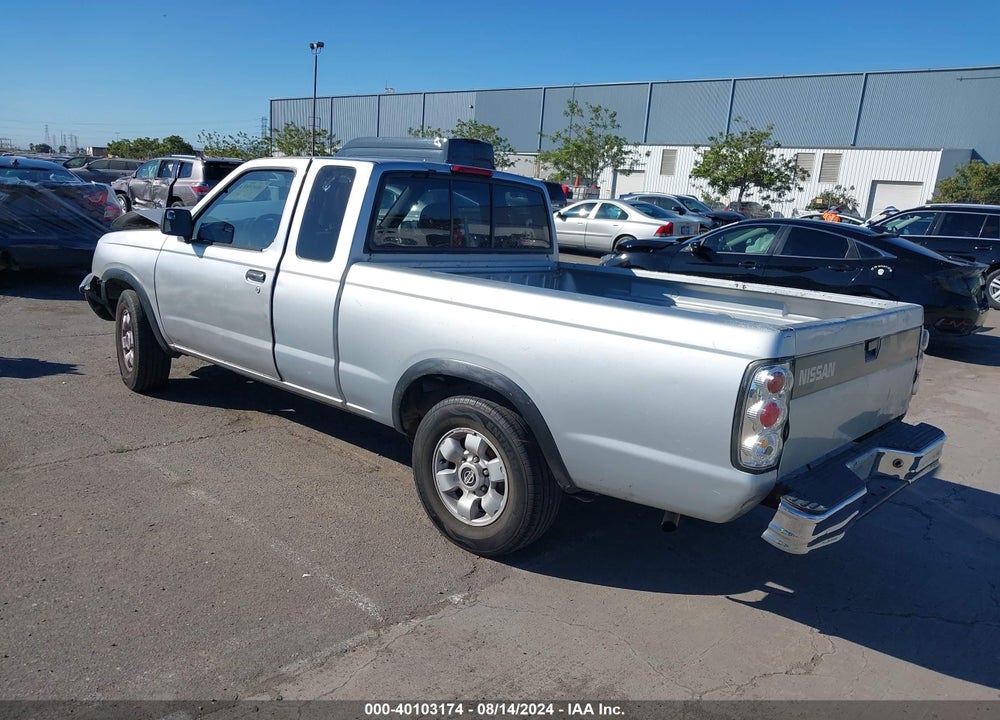 2000 NISSAN FRONTIER XE VIN: 1N6DD26S0YC384542