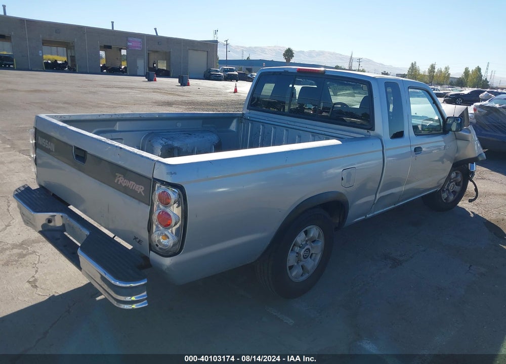 2000 NISSAN FRONTIER XE VIN: 1N6DD26S0YC384542