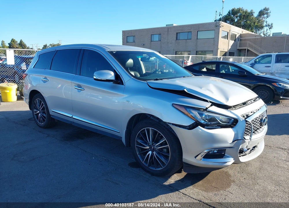 2018 INFINITI QX60 VIN: 5N1DL0MM1JC533136
