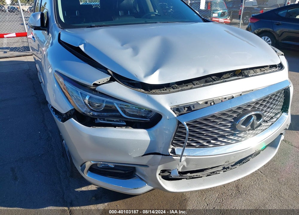 2018 INFINITI QX60 VIN: 5N1DL0MM1JC533136