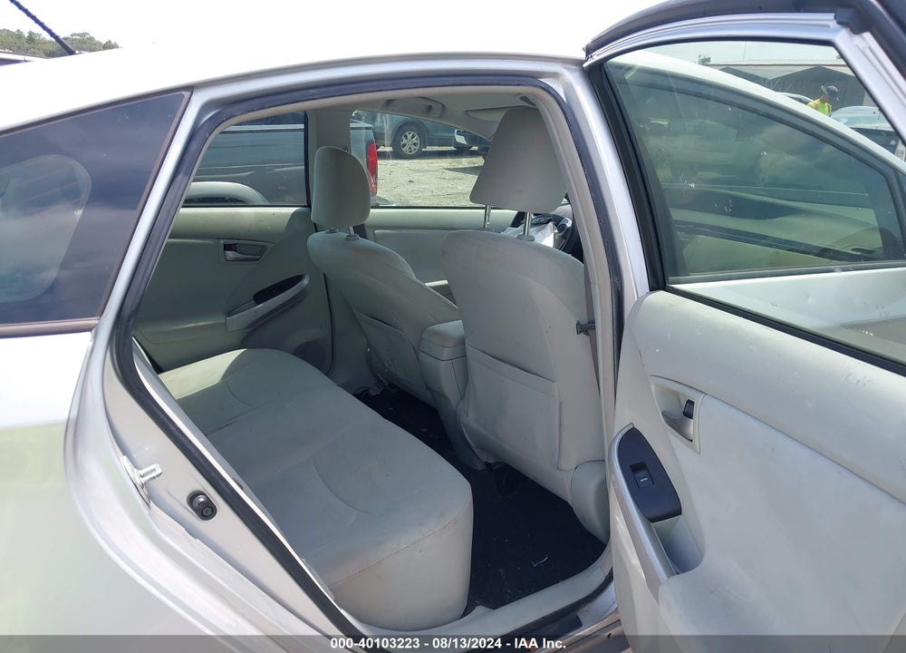 2013 TOYOTA PRIUS TWO VIN: JTDKN3DU5D5608923